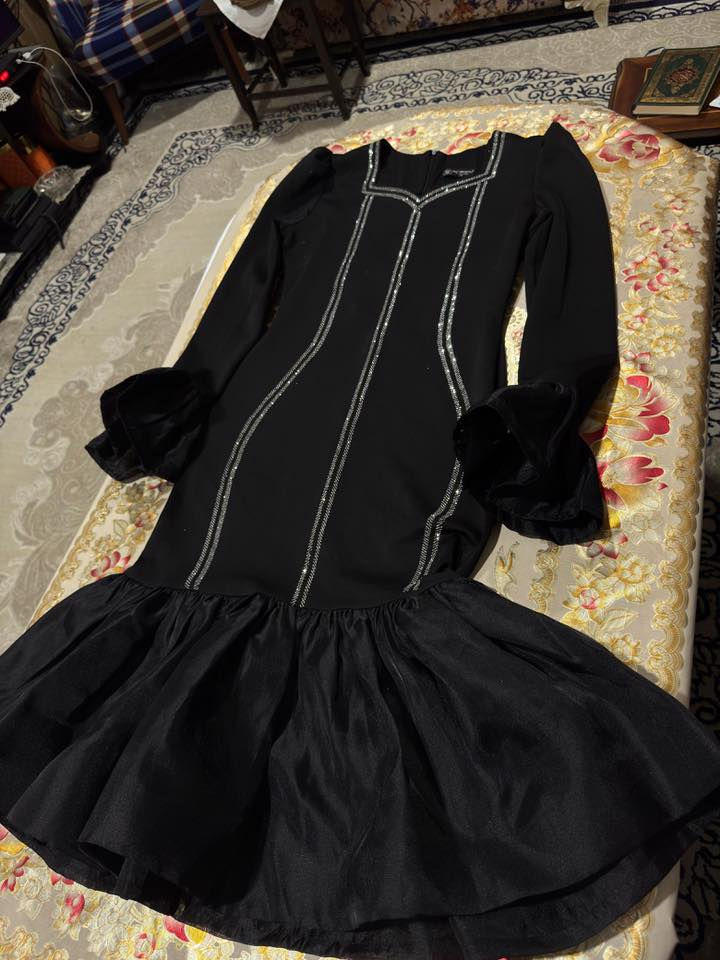 فساتين قياس 44-48-46 الي تحب تتواصل على الرقم *********** واتساب
