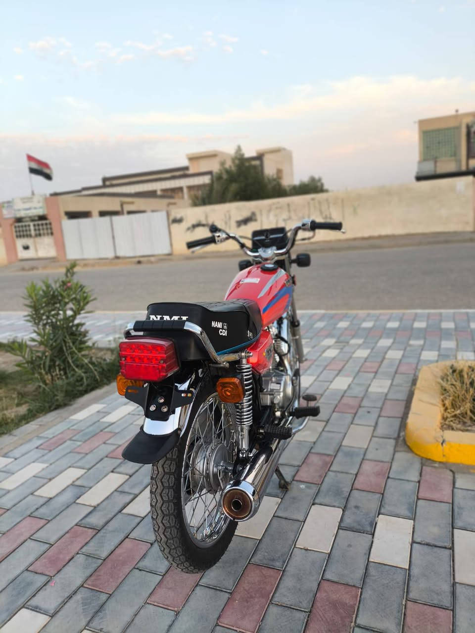للبيع اسكنر صارلها شهرين من نازله من الوكيل كفالة عامة 
***********
