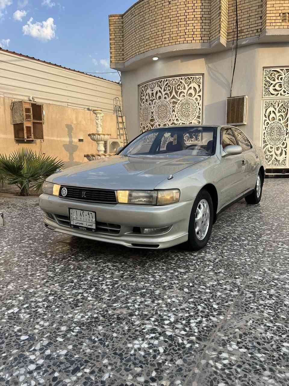 السلام عليكم سياره لبيع كرسته نفخ مديل 1995 رقم بصره مشروع وطني شرط تحويل كفاله من كص ونقل جثه وضربه تبديل وعيب شرعيه أصوليات محرك وكير 2500 شرط كارتون جاهز من كل شي حداد تخم تايره تبريد دوخله كلش جديد كهربائي كله شغل مابي ايي نقص  سعره 70 بي مجال انتصل برقم هاتف ***********
