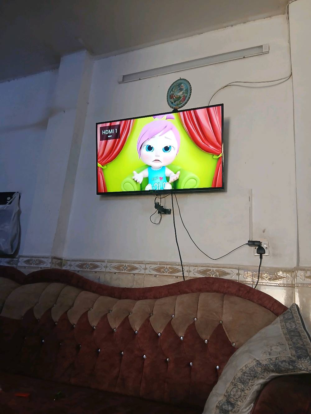 بلازما شغالة نضيفة استعمال قليل للبيع السعر ١٥٠حجم ٤٢ نوعه SUNNY تكنيك انتريت