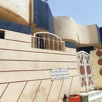 الدبوس قرب الجسر العالي • ١٥٦م • غرفتين