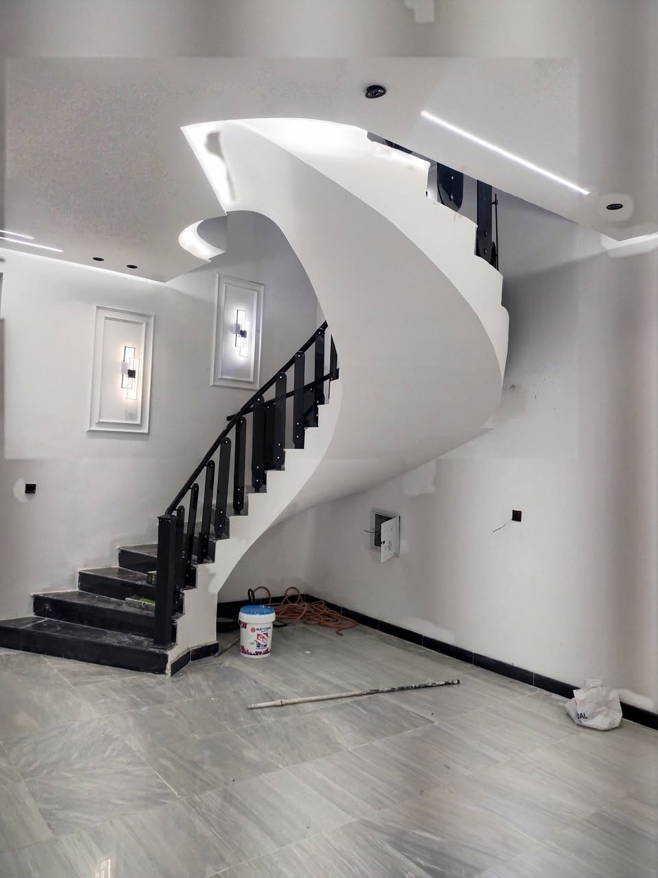 للبيع/
دار حديث مودرن 150 م واجهة 6م 
بناء 2026 فول 1/1
ارضيات وواجهة مرمر
الموقع/
ضباط السيدية خلف جامعة الشعب وش الخيزران موقع مميز ش عرضه12م
المحتويات/
صالة
5 غرف نوم سويتات
هول حولي وسطي كبير 
مطبخ عدد 2 
كراج سيارة وحديقة صغيرة
للاستفسار
*********** واتس
