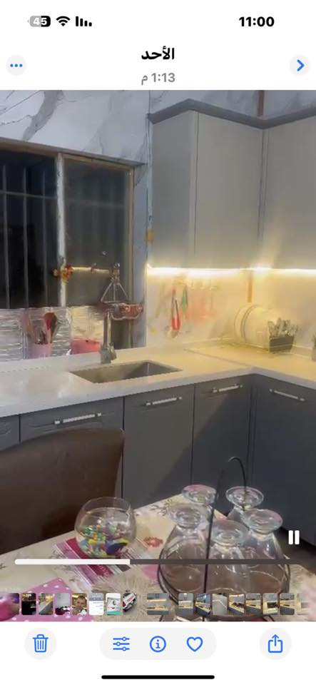 كونتر ألمنيوم مستخدم شهر واحد قياس سنك 3 متر وقياس من جها ثانيه 3.75 من داخل المنيوم وخارج HDF شغل مال بيت مرتب مع سنك مع طباخ يطالي مع خلاط مع ملحق كامل مع مرشحه ومرمر كورتز طبيعي السعر مليونين رقم ***********
