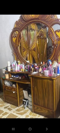 غرفه للبيع • نضيفه • غرفه نوم