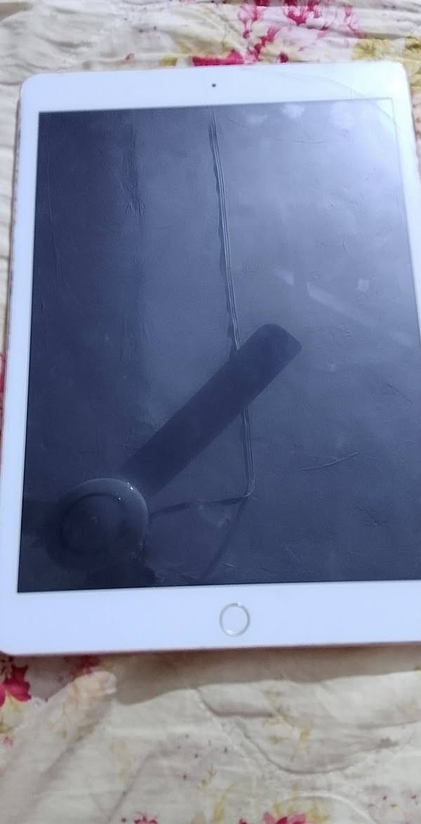 السلام عليكم ايباد 7للبيع
ذاكرة 32
بدل كلاس فقط 
شحن يخبل شرط علا فحص
مكاني النجف المشخاب 
السعر 200
***********

