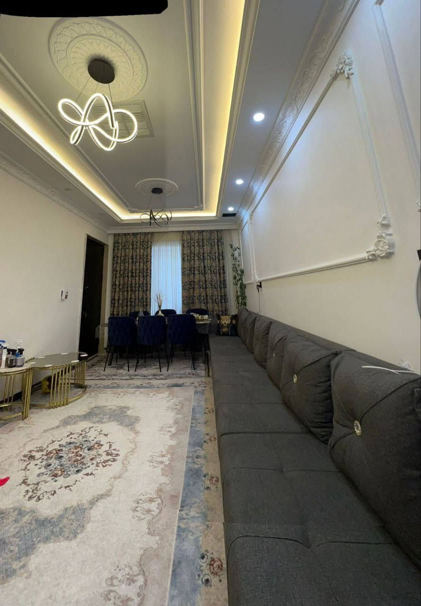 #عقارات_ابو_وسام 
منزل مؤثث للبيع في اربيل حي قربو 
موقع 📍مميز 
المساحة 125 متر  ،مقابل حديقة 
 +ع شارع 20
يتكون من :-
-4 غرف نوم 
-استقبال
-مطبخ حار+بارد
-صحيات +كراج 
🔸التمليك طابو صرف 
للاستفسار

***********
***********
