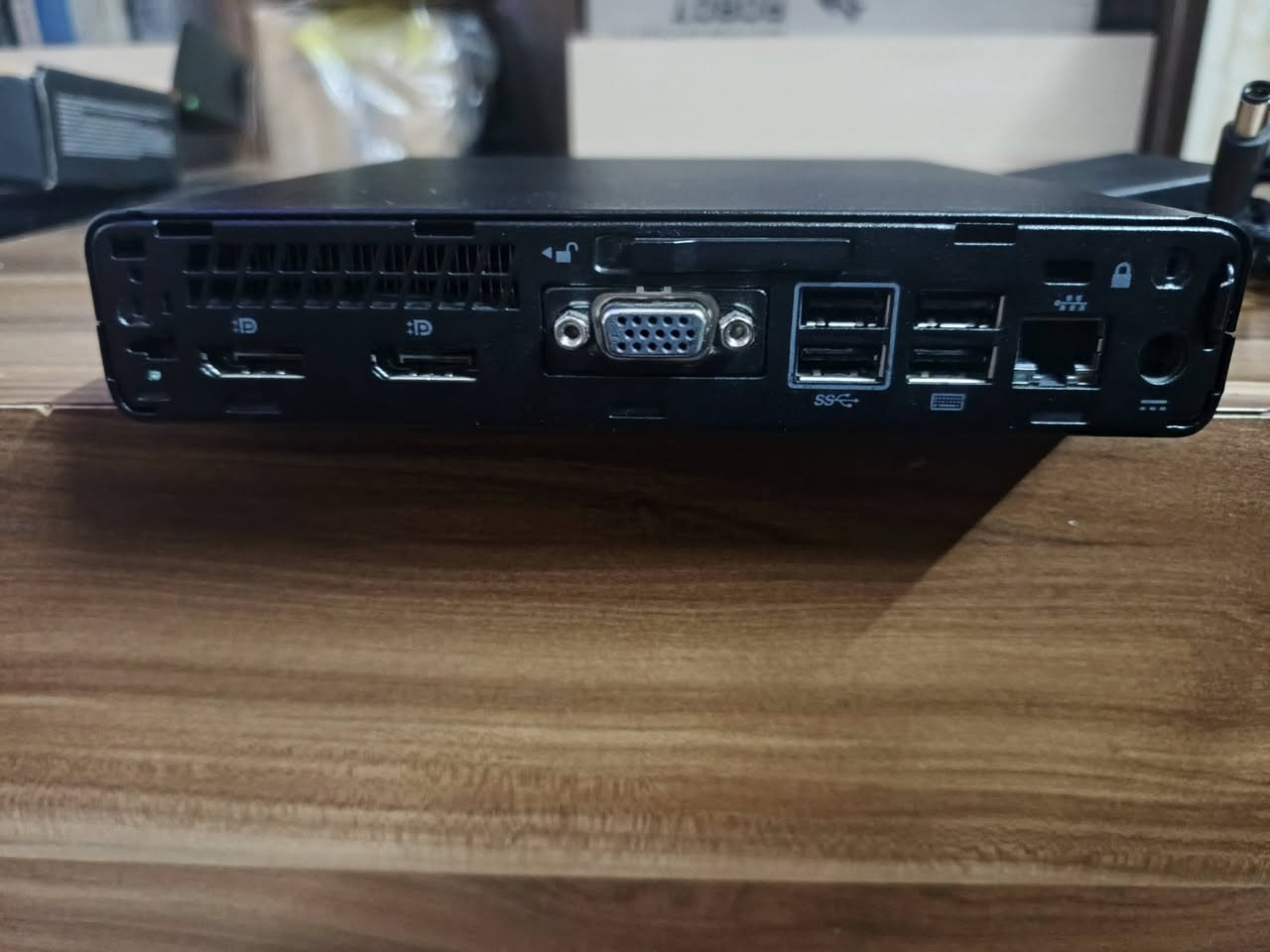 السلام عليكم ميني PC 
للبيع 
مواصفات كور  5i
هارد ٥١٢ SSD
رامات ١٦×٢=٣٢
وندوز ١١
جهاز نضيف كلش سعر ٢٥٠ ألف 
لتواصل ***********
