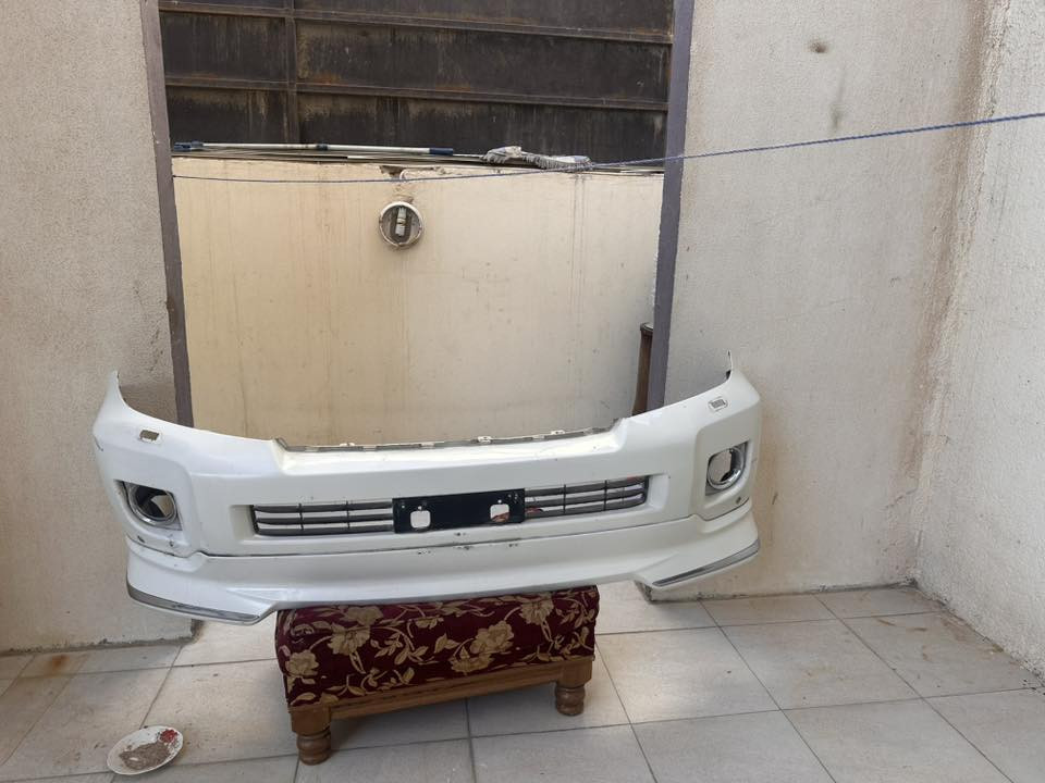 سلام عليكم دعاميه لاندكروز ولحيه  وقواعد شباك وبلاجكتور وشباك امامي كلهن 100 مكاني نجف ***********
***********
