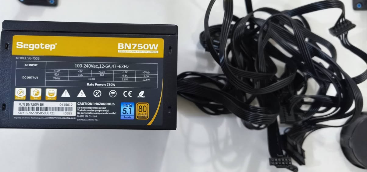 السلام عليكم
بورسبلاي 750W للبيع

Segotep BN750W PCIe 5.1 Bronze 80+Non Modular
جديد مستخدم اسبوع نظافة 100%.
السعر 75 الف (سعر ثابت)
مكان بغداد ومتوفر توصيل.


**إذا كنت صاحب هذا الإعلان وتريد حذفه لأي سبب، رجاءا أرسل رسالة إلى الدعم الفني**