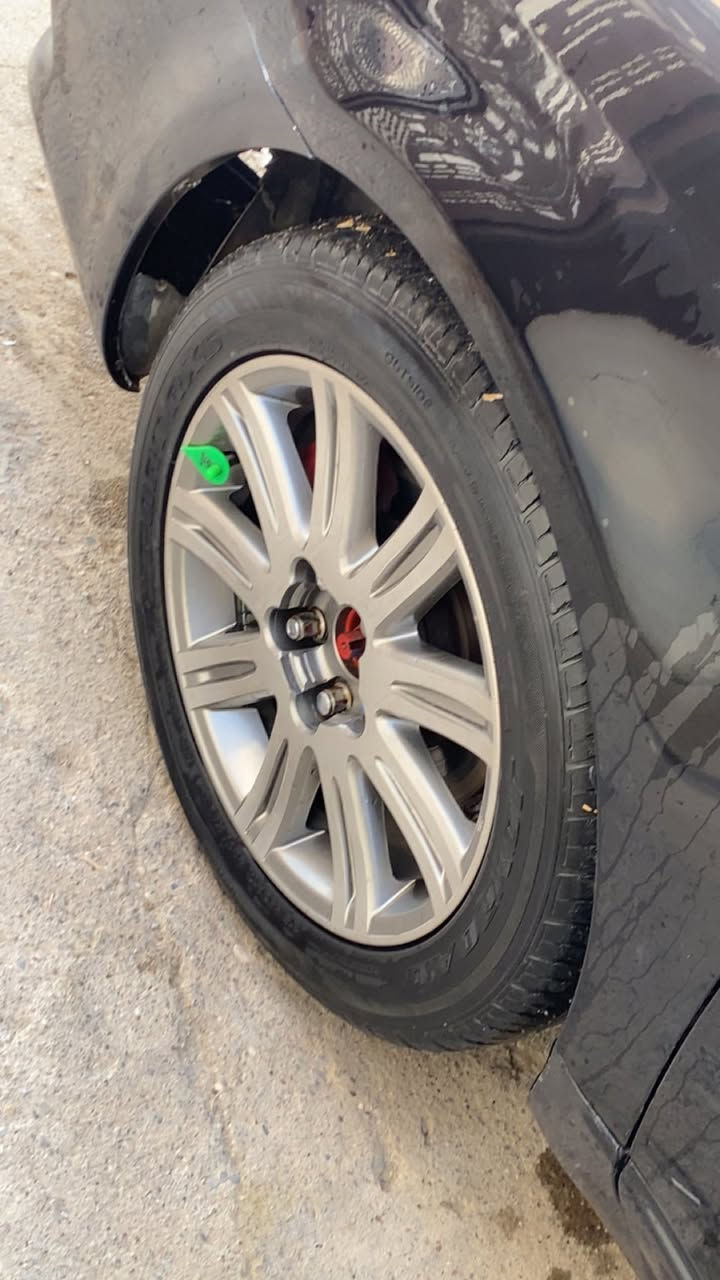 ئەڤە گیان بۆ فرۆشتن سەیارە ٢٠٠٨کاڵ بوونەوەی نیە.سەنەوەی تاکو مانگی ٧تازەیە.(کارتی بەنزینی هه یە)شاشە ئای پاد کامیرە. تەحدل سورعا کوشن هیتەر تەبرید سارد و گەرم هه موو ی بەشەرت کار ئەکات سەیارە سۆنەرم داناوە )بەلای سایەق ناوی گرد ا تاکو خوار دەبڵا )ماباقی هه موو گیان کەسپە کارابای هه موو گیانی بەشەرت کار ئەکات سەیارە هه ی خۆمە هه ی ماعرەس نیە  (٢٠٨هه زاری تایە دوای ماعمەلا ئەت دەمەوە شوێن چەمچەمال (١٠٠)ماحمەلا برایانە. سەیارە زۆر جوانە مەزبووتە گێڕ  و مەکینەی بەشەرتە )***********
