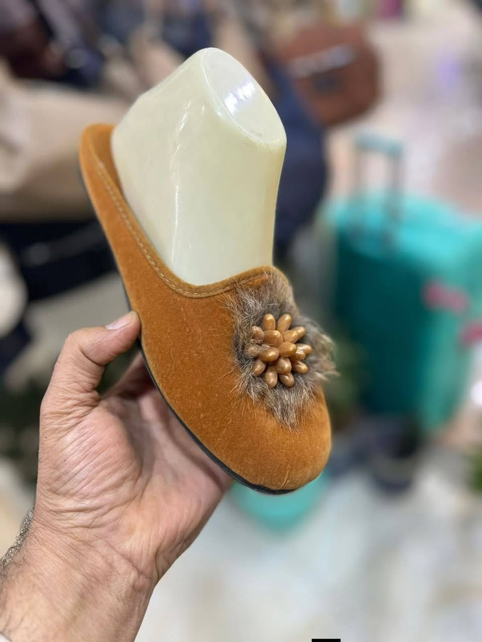 مساء الخير .... .وفرنا لكم .. 🍋🍋🍋
 شحاطة  سابو شاموو طبي فول اناقه و خفيف و  مميز و انيق ....
سعر ب3  الاف 
اخذ قطعتين ب5 مع هديه
القياسات  37-38-39
الالوان اسود بيجي نيلي كاكي
  العنوان : كوت / شارع الهورة / معرض الرواق  يوجد خدمة توصيل لكافة محافظات العراق 😍 واتساب *********** __*********** الجمال 🌹الأناقة 🌹 البساطة 🌹النزاكة 😁

#اكسبلور #اكسبلور_فولو_ي_حلو🔥😴_ي_عمري #اكسبلور_فولو_شوفو_البوستات_الي_قبل_راح_تعجبكم دهل اوران, واسط
