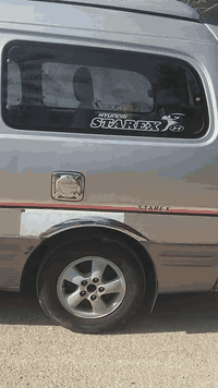 السلام عليكم ستاركس ٢٠٠٥ للبيع محدثه ٢٠٠٧ من كلشي جاهزه مكينه قبل شهر شادها مكينه مفتوح كفاله المكينه والكير والاكسل اترايك للبصره مكفوله من الصبغ بيها تعديلات بارد فقط شاصي واحد الجوه السايق معمر تعمير حلو  دوشمه جديده    رقم بغداد انكليزي ثاني يوم تحويل بأسمي الف متصرف عليها صدر امامي خلفي ..السعر ٨٠ وبيها مجال حك الجيه رقم الهاتف ***********مكاني ديالى الخالص
