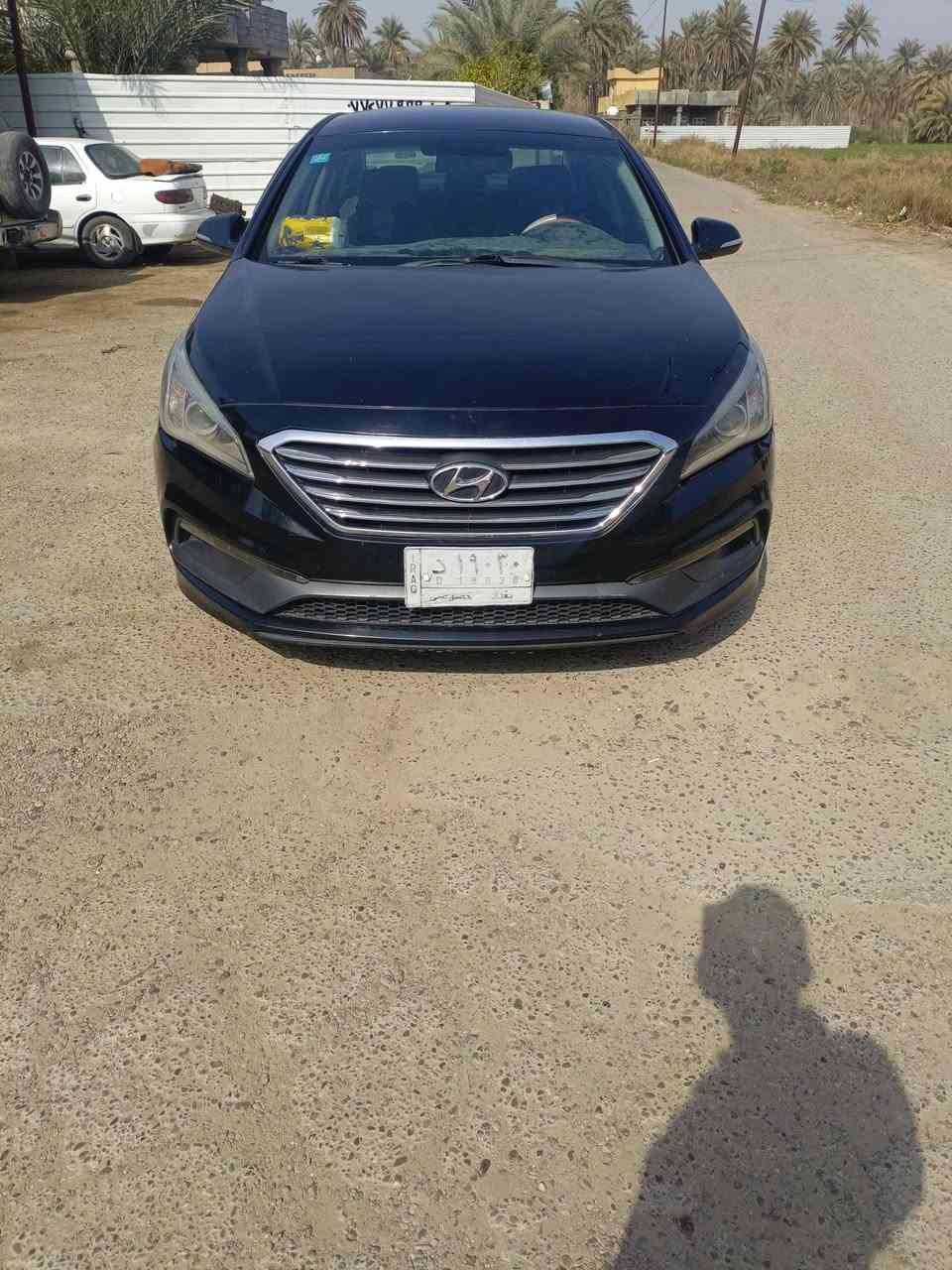 سوناتا 16وارد امريكي ماشيه 155ضررها بنيد بدون دواخل وباب خلفي مصبوغ وسونار منشور ويه الصور رقم بغداد بسمي تحويل مباشر جاهزه من كلشي ***********بي واتساب سعر 115 وبيها مجال
