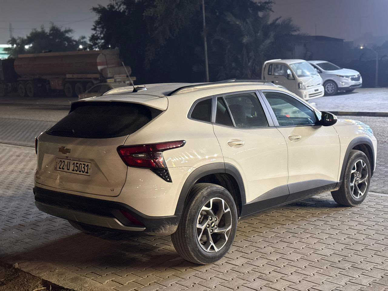 السلام عليكم
شيفرولية تراكس 2025

ماشية 18 الف ميل

السياره فول مواصفات 

•رادار امامي

•تحديد مسار

•حساسات فول

•رادار جوانب

•تدفئة كشنات

•شاشة كبيره + عدادات دجيتل

وبعد خير من الله مواصفات معروفة فئة LT

وسياره اقتصاديه وحلوه بصرفية بانزين تفويلة تمشي 500 كيلو

تاخذ بانزين عادي ومحسن طبيعي مكينتها 1.2 تيربو 3 سلندر

حادثها دعاميه وشويه البنيد ونفسه راجع بارد بدون صبغ 

السعر 168 وبيها مجال بسيط

تفاصيل اكثر الاتصال واتساب 

***********

مكان السيارة النجف الاشرف
