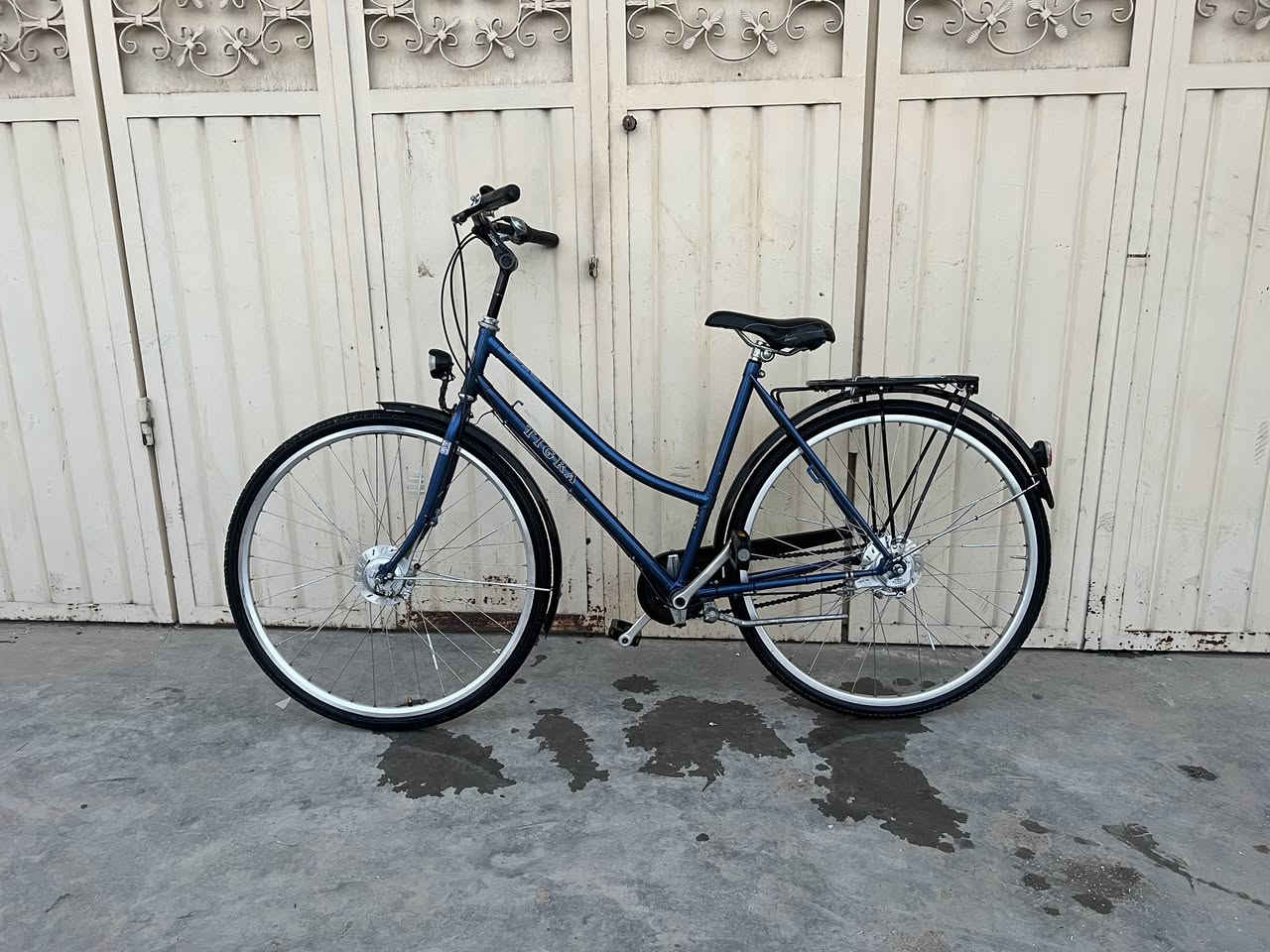 باسکیل سویسری🇨🇭 
حجم ٢٨🚲 
٧کیر داخلیە
مارکەTIGAR
بریکات امامی و خلفی بنص حدید 
ویل امامی دینمو
لایتات امامی وخلفی موجود اشتعل🔦 
کشن تبی و جلد و مارکە💺
سکان موحرک مارکە ZOOME
توصیل جمیع محفضات عێراق موجود🚕
ژ.م :*********** واتئاپ موجود 📞
