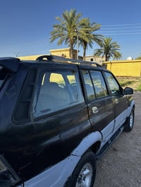 اسود • نضيف داخل وخارج • تحويل ثاني يوم