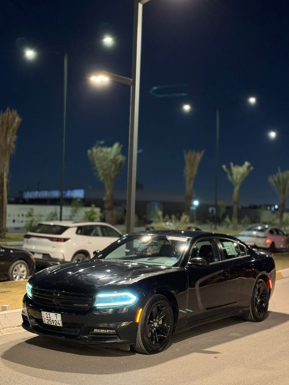 سلام عليكم
جارجر sxtموديل 2018 
السياره فول عدا الفتحه 
 كشنات جلد تدفئه وتبريد  
كشنات خزن وباقي موصفات الجارجر المعروفه 
تحكمات  وحساسات صدر امامي خلفي جديد 
تخم تاير جديد يعني سياره مناقصه شي السياره حادثها الجمالغات الاماميه  بلا شواصي وبلا لغود
 السياره معروضه 175
مكان السياره حي جهاد أو البنوك 
***********
