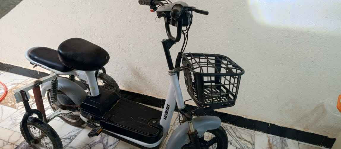 السلام عليكم دراجه شحن حجم ١٤ جديده شغاله بيه كسر بصيط بل كفر مال البطاريه بس الباقي كله شغال سعره ٢٥٠ بيه مجال حك الجيه مكان كربلاء توصيل ما عندي كربلاء, العراق


**إذا كنت صاحب هذا الإعلان وتريد حذفه لأي سبب، رجاءا أرسل رسالة إلى الدعم الفني**