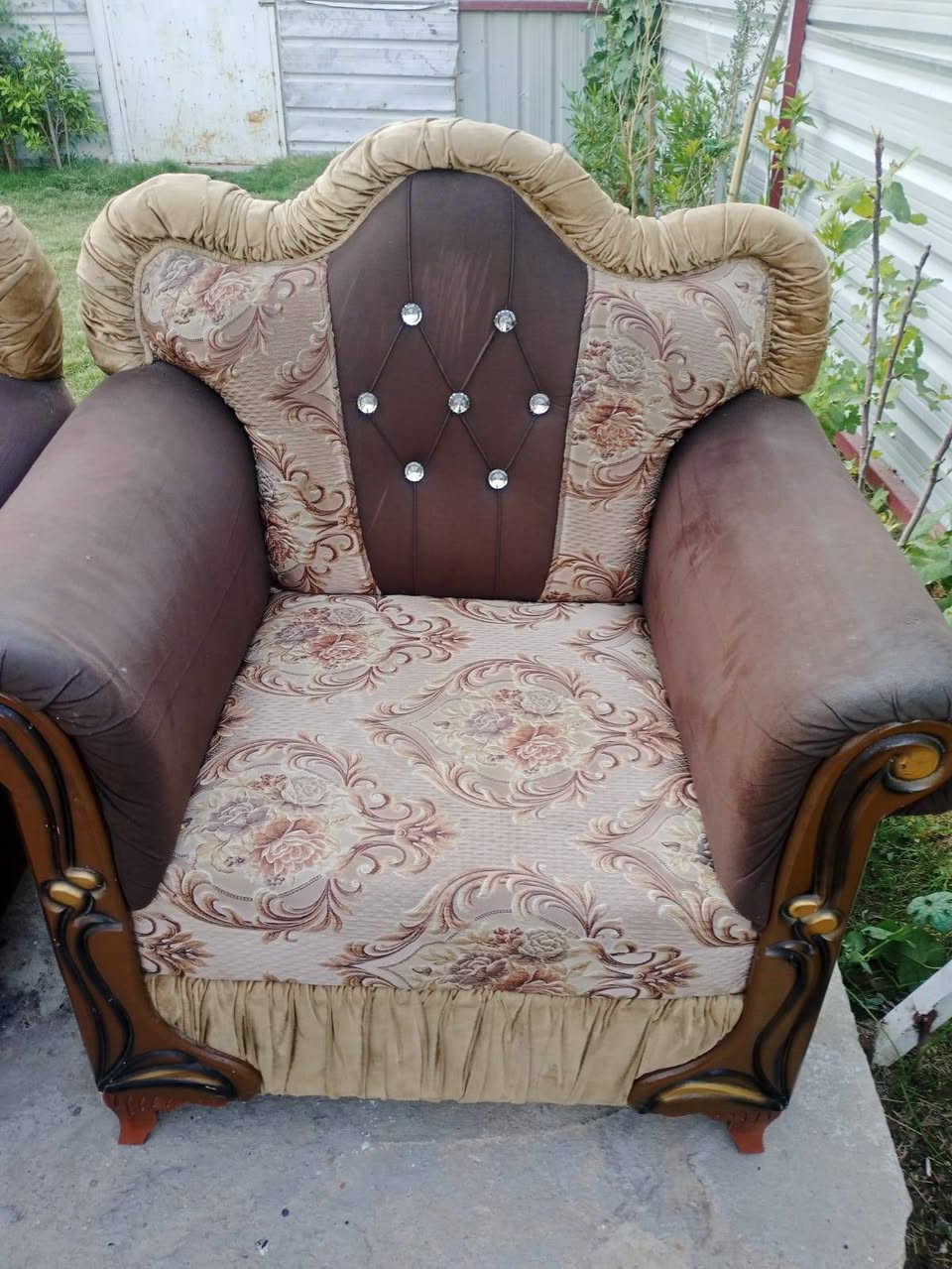 السلام عليكم... قنفات للبيع وبسعر 75،وبيها مجال


**إذا كنت صاحب هذا الإعلان وتريد حذفه لأي سبب، رجاءا أرسل رسالة إلى الدعم الفني**