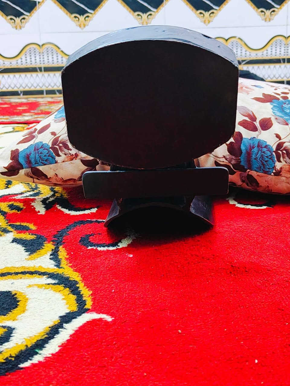 سلام عليكم سيبايه حديد ثقيل شغل حلو سعر 40  المكان قضاء المدينه بني منصور للاستفسار ***********
