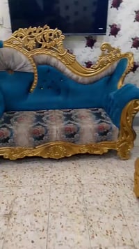 11 مقعد ملكي 300 وبي مجال بلعبيدي 07710825700