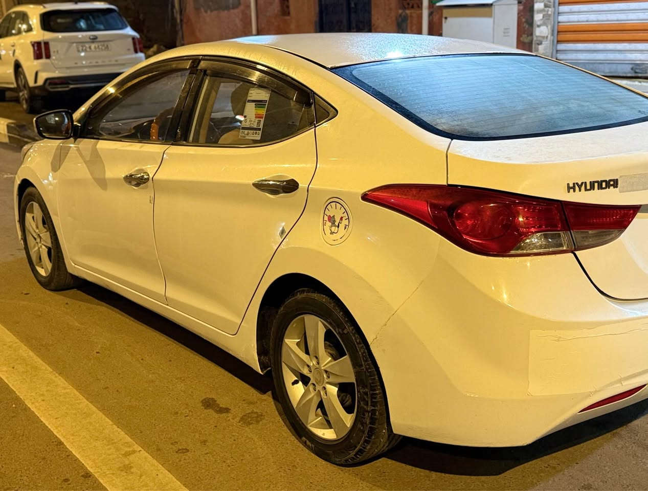 النتره وراد خليجي مديل 13 مكفوله بيهه مدكر امامي مبدل والباقي كفاله رقم بصره سنويه ل29 مكينه 1600 جاهزه السياره السعر 105 وبيهه مجال *********** البصرة, العراق
