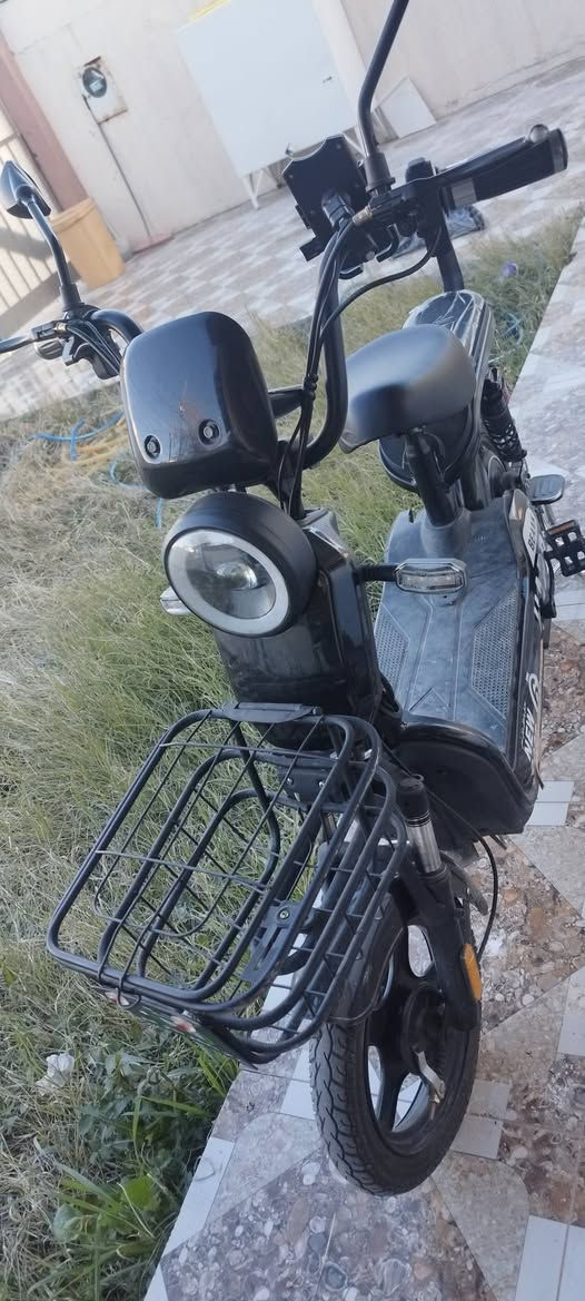 ماتۆڕ شەحن پارتی گەورە یە قیاسی 14 زۆر خاوێن هەمو شتێکی بە شەرتە پاتریەکانی بەشەرتە 
ڕەقەم تەلەفونم *********** أربيل, العراق
