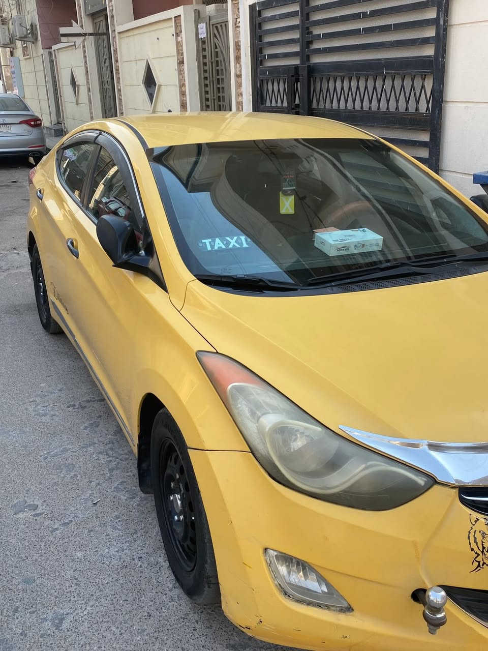 النترا موديل 2012وارد امريكي محرك 1800
بصمه كامرا
مبدل بيه باب خلف السايق فقط
سعره 98 وبيه مجال بسيط 
بغداد حي الجهاد
***********
