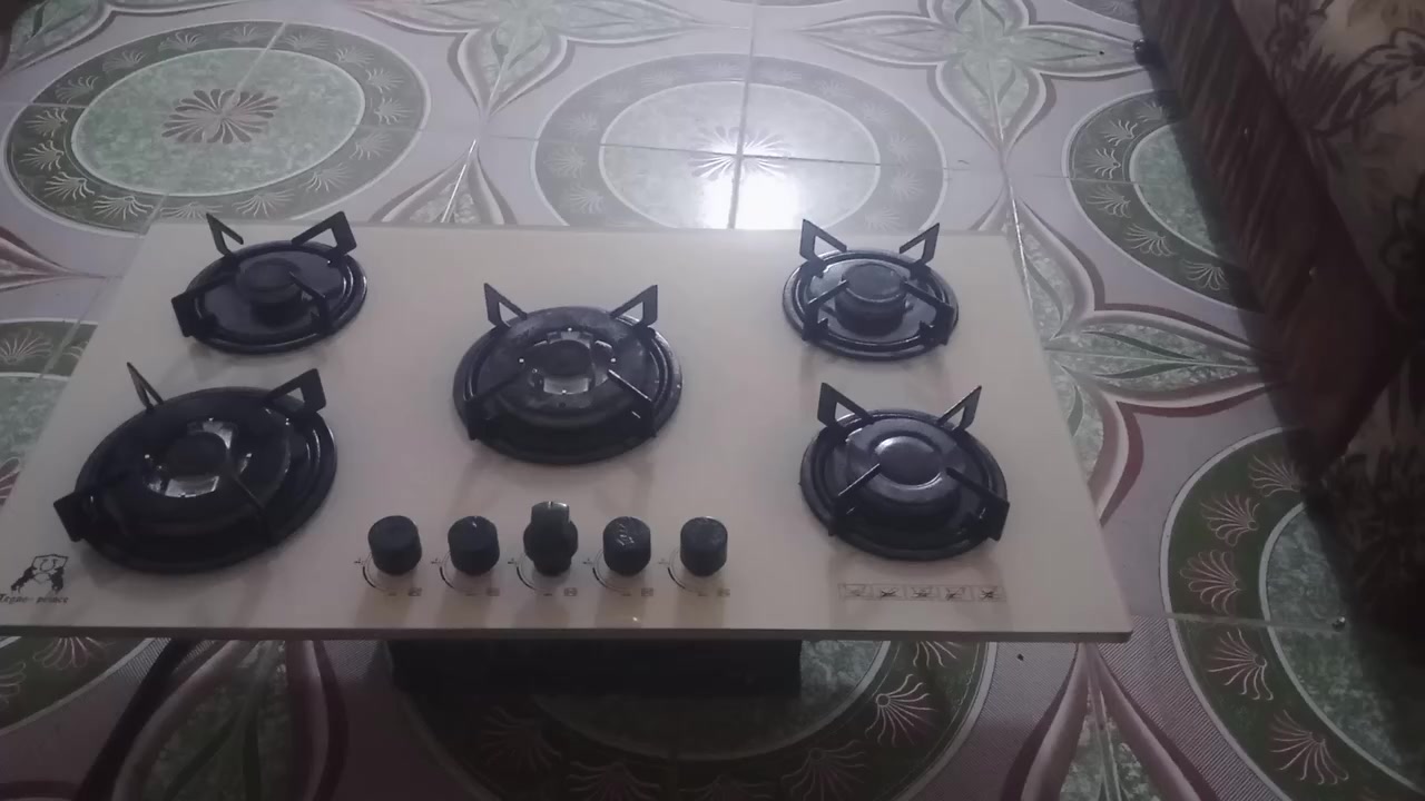 سلام عليكم 
للبيع طباخ منضدي مرمر  شغال على فصح
للتواصل فقط على رقم الهاتف
***********
