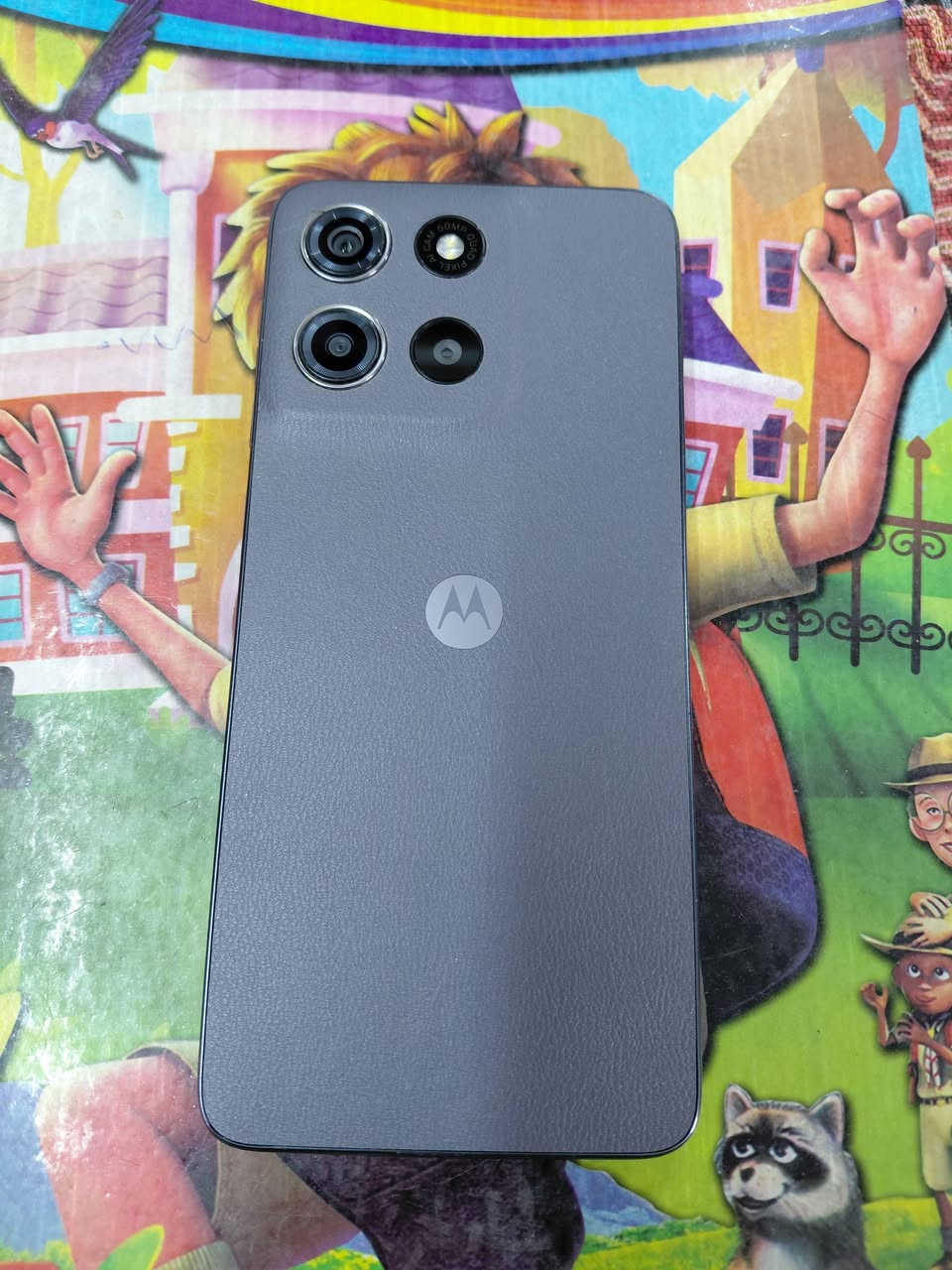 موبايل للبيع موتورولا جي 15 السعر 175 العنوان كربلاء المقدسه الجمعيه قرب سيد الاسعار***********
