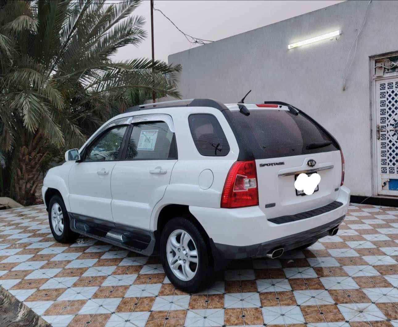 سلام عليكم للبيع كيا سبورتج ٢٠٠٨ خليجي مكفوله كفاله عامه من الضربه وصبغ وتبديل رقم بصره مشروع وطني سنويه جديده تخم تاير توني شاده تبريد ثلج ❄️ مكينه وكير شرط سياره فول مواصفات فتحه سعر ١١٠ وبيه مجال للاستفسار اتصل ***********
