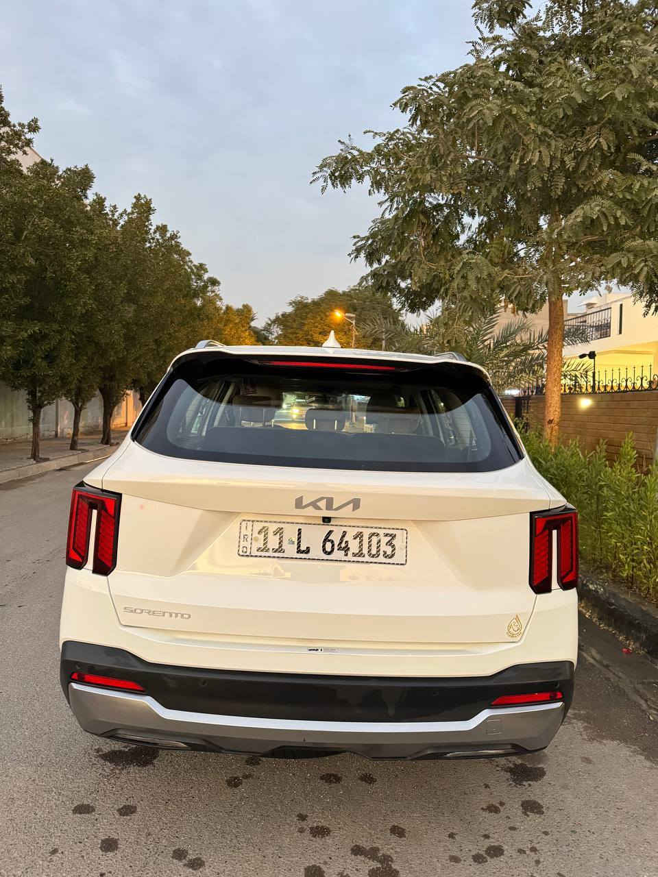 السلام عليكم سورنتو 2024 رقم بغداد بسمنا  ومكفوله كفاله عامة
خليجي ضمان المجموعه الدولية
ماشية 25000Km  مواصفات السيارة 
بصمه وتشغيل عن بعد
صندوك كهرباء كراسي كهرباء 7 راكب
شفتات ستيرن بردات خلفيه
دات شو عداد دجتال 
اناره داخلية لايت 4 عدسات 
دشبول متصل
تبريد شاشه ثلاث قطع تبريد
4سلندر محرك 2500
ام الضمان سيارة 
السعر 270 بيه مجال 
***********
مكان السياره بغداد البنوك
