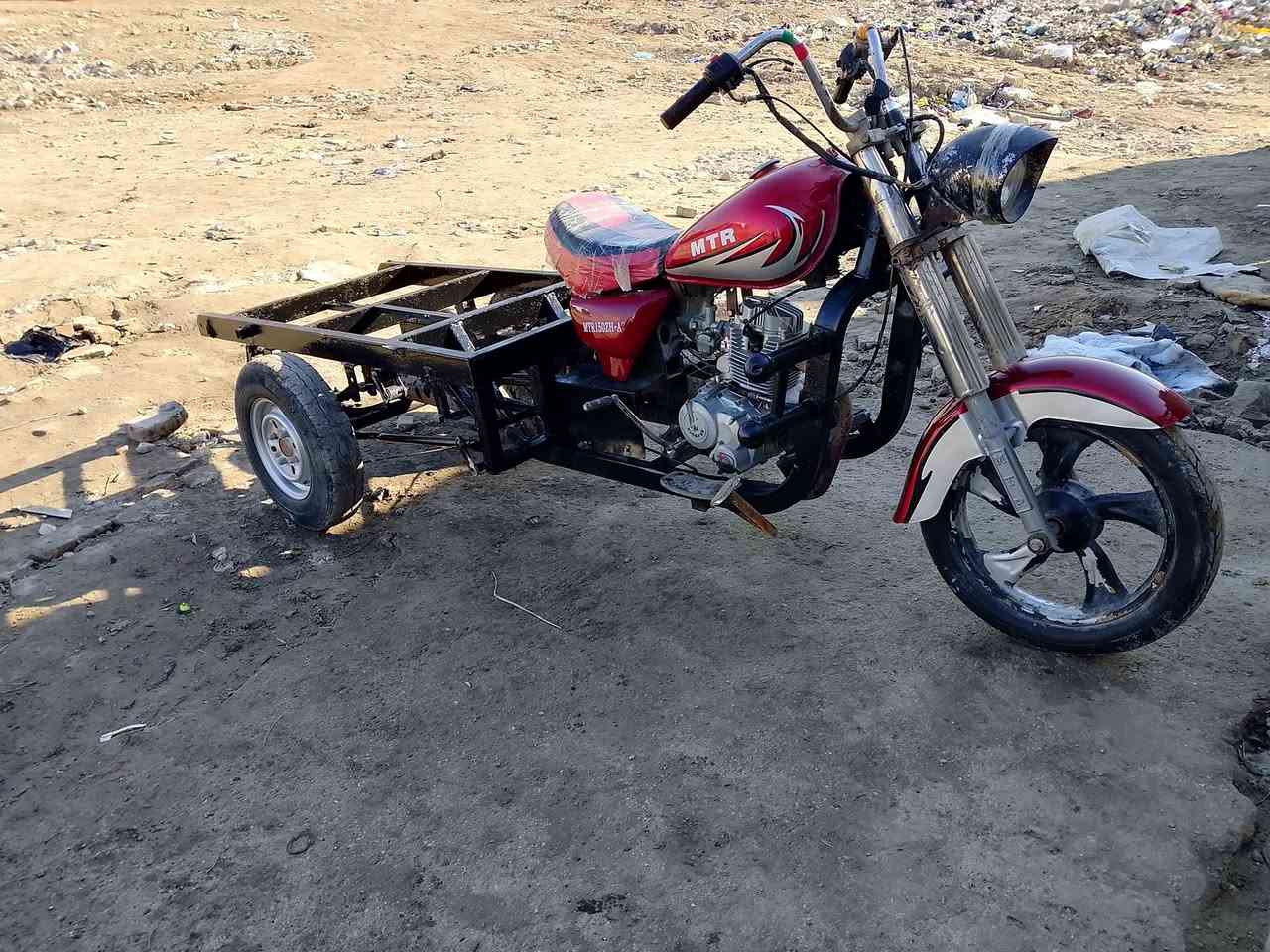 للبيع كلك كفاله من عشائر السعر 600وبيه مجال شاصي مكفول نكره سلف اكسن مقفل كله جديد باتري ضفيره مكان الحمزة الشرقي 
***********
