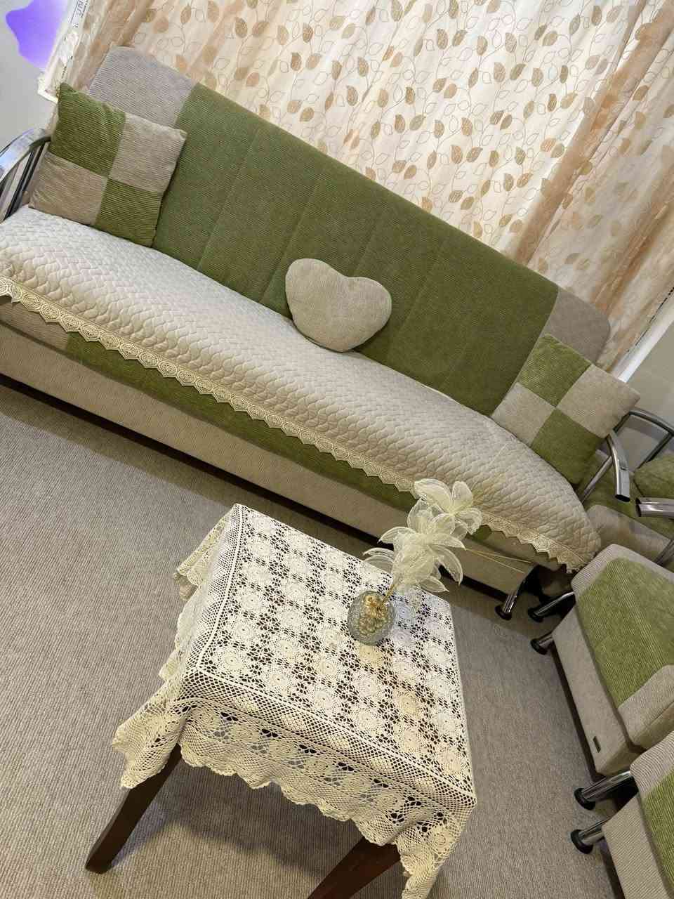 طقم كنابات للبيع من مميزاته بيصيرو تخت و بيصيرو خزن مع اربع طاولات و مع الطاوله يلي بل وسط و بسعر مناسب ٣٥٠الف


**إذا كنت صاحب هذا الإعلان وتريد حذفه لأي سبب، رجاءا أرسل رسالة إلى الدعم الفني**