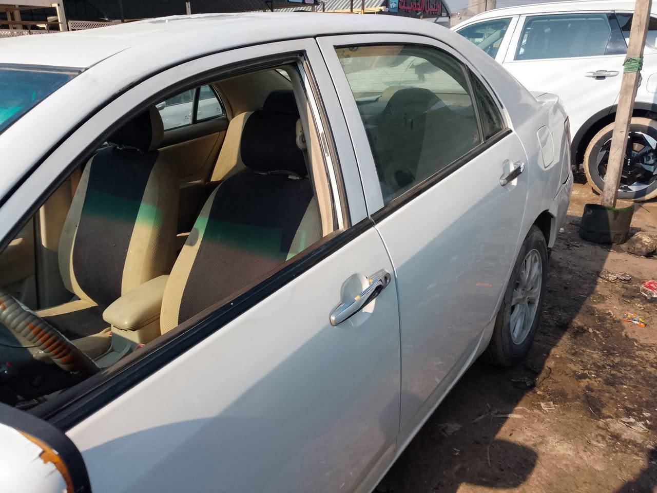 السلام عليكم بي وي دي f3للبيع
مديل 12سياره مكينه وكير اوتو بلادي مسيبوشي ياباني 
كفاله كير ومكينه وبارد وتبديل مابيهه اي كص خياسات فقط اشبر جوه بالباب السياره مسويله ادامه كامله ماعايزه برغي فقط الفتحه بالقماره الجامه طارت ونكسرت وموضحه بالصوره السياره بسمي مداور ثاني يوم السعر 53وبيه مجال قليل للستفسار ع***********مكاني ديوانيه
