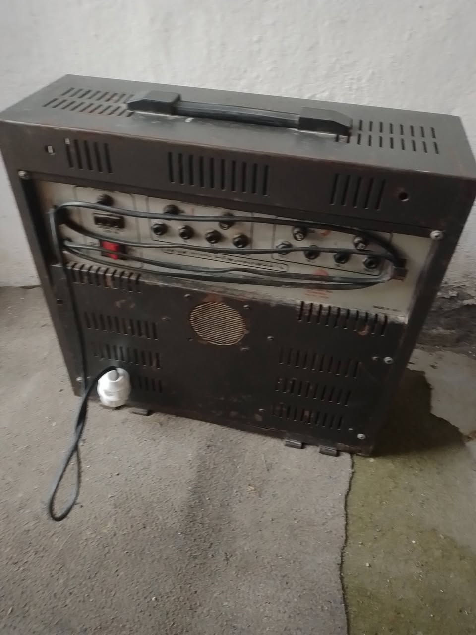 السلام عليكم جهاز للبيع شغال ب 150 قفله *********** على الخاص ما متواجد
