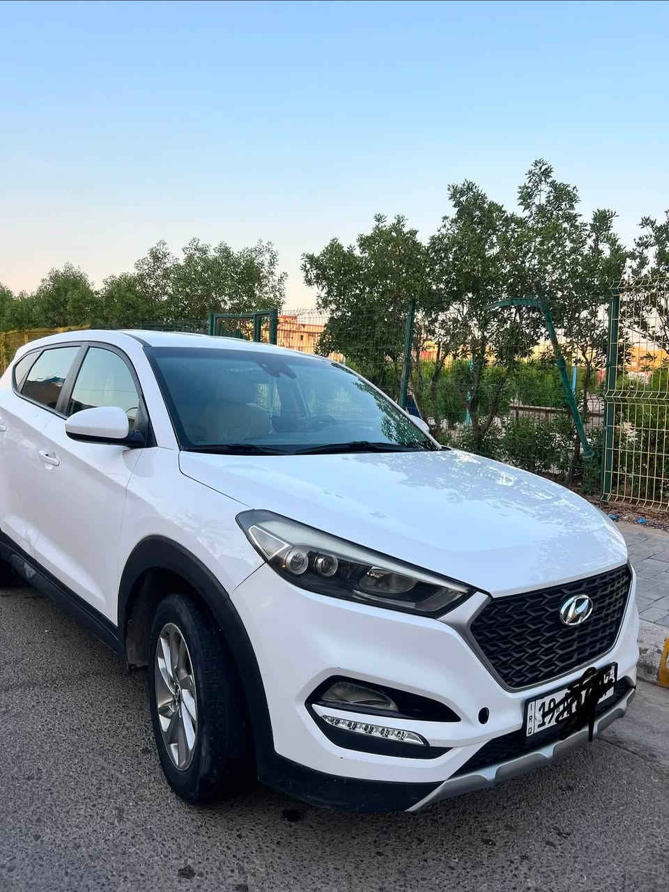🚗 للبيع: هيونداي توسان 2018
📍 مكان السيارة: كربلاء المقدسة
📞 للتواصل: ***********
💰 السعر: 12,500 دولار (قابل للتفاوض)
📊 المسافة المقطوعة: 67 ألف ميل
🛠️ المحرك: 4 سلندر – 2500cc GDI

⚠️ حالة السيارة:
• وارد أمريكي
• حادث في الدعامية الأمامية
• الإيرباك: الدشبول والستيرن
• تبديل باب السائق في العراق
• صور الحادث مرفقة مع الصور

📌 تفاصيل إضافية:
• رقم السيارة: كربلاء الدولي الجديد 
• بأسم المالك (تحويل مباشر)
• لون السيارة: أبيض
