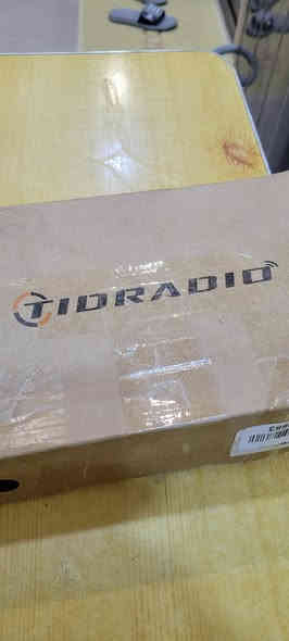 السلام عليكم راديو بهذا الشكل جديد غير مستخدم ابحث عنه بالنت السعر ٥٠ بغداد ***********
