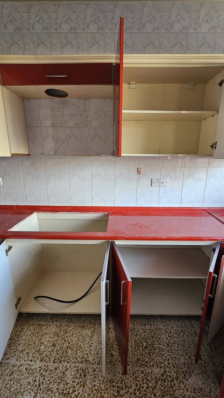 كونتر خشب ام دي اف وسوني مرمر نظيف جدا السعر 350 الف العنوان دوميز شارع الكامب يم ملعب القوس للتواصل كورك واتس فايبر ***********
