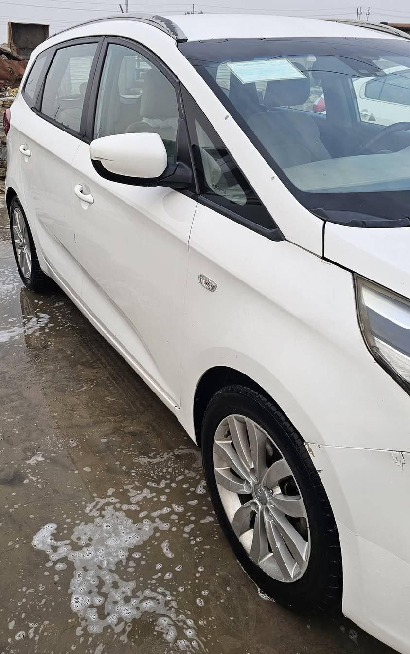 السلام عليكم
للبيع كيا كارنز 2014
خليجي
محرك 2000 دوش
سبعة راكب
كل التفاصيل موضحه بالسونار المرفق مع الصور بالمنشور
مكان السياره السماوه 
السعر 143 مع المجال البسيط 
*********** الشراي اتصل وكلشي سهل..
