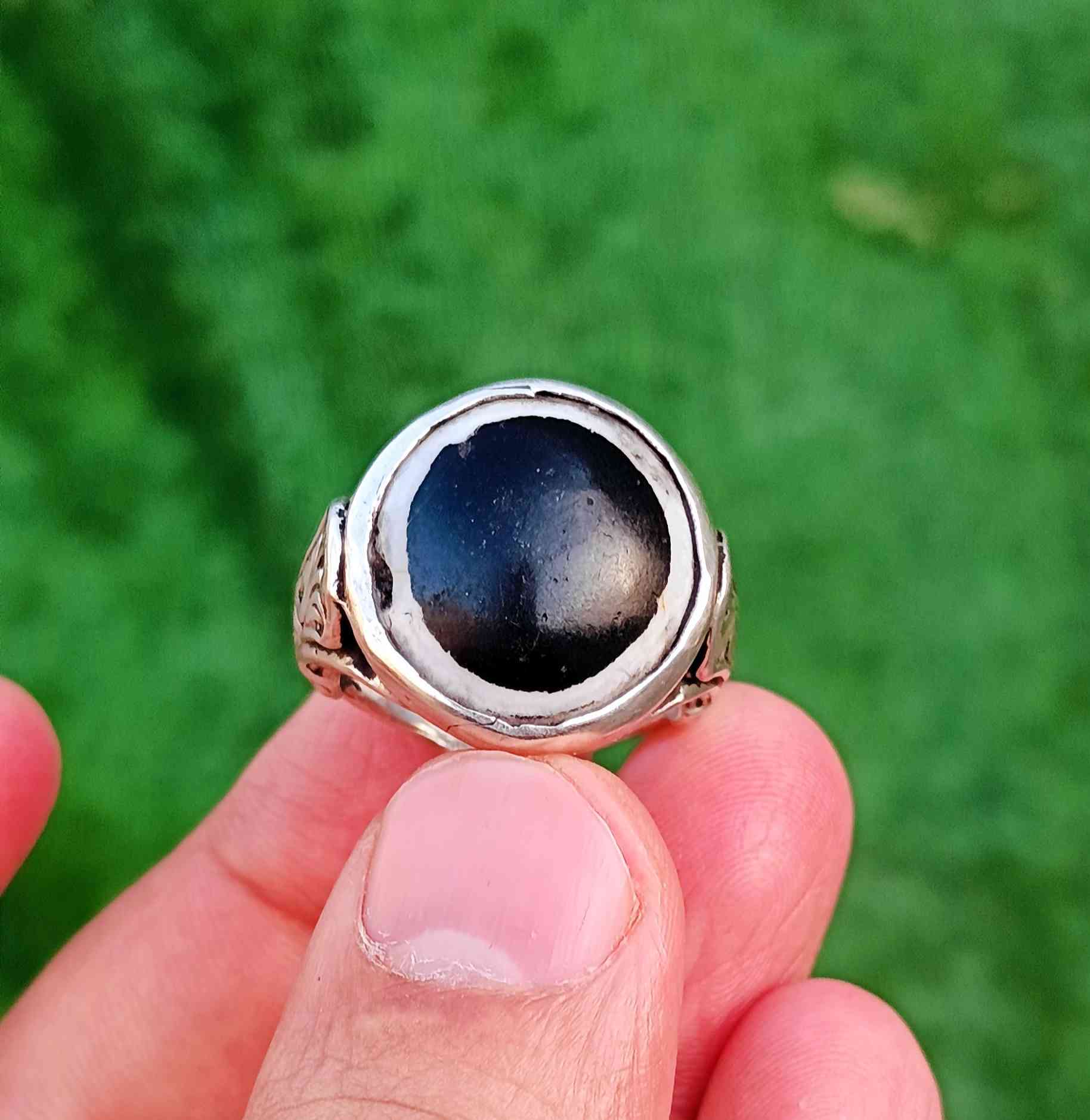 سلام عليــــــكم 🫷🏿👇👇

تحفه عالميه(جزعــــه بقرانيه قديم مشكول

صياغه يدويه ثگيله(سلجوقـــيه 25غرام) 
قيــــــاس الخاتم(22.. 23)

يوجد توصيل بدون مراوس او حجز مكاني سماوه سعـــره مع التوصيل(95)واتساب 
(***********)
