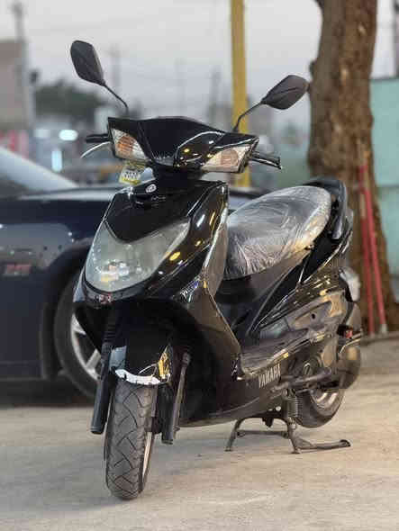 سكنس فحل كابريتر الدراجة حلوة وكاملة مابيهة اي نقص الدراجة كاملة من كلشي كهربائيات شلعة معدل صوت المكينة كلش ناعم وحلوة وبلعافية عل ياخذهة السعر 700 مكاني بغداد البياع 
***********
