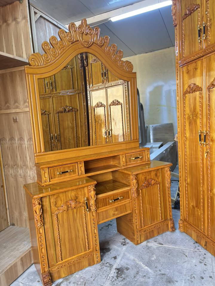 سلام عليكم غرفه صاج 5 ملم داخل وخارج استخدام شهرين نضافه ميه بلميه كل ضرر مابيهه اي استفسسار واتساب *********** موجود توصيل
