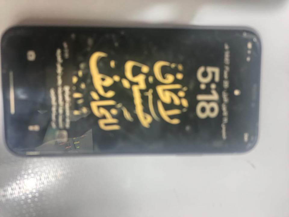 سلام عليكم ايفون 11عادي الجهاز نضافه خير من الله كلشي مابي بس فيس ايدي عطلان أنطيني سعر وخذه الواتساب ***********
