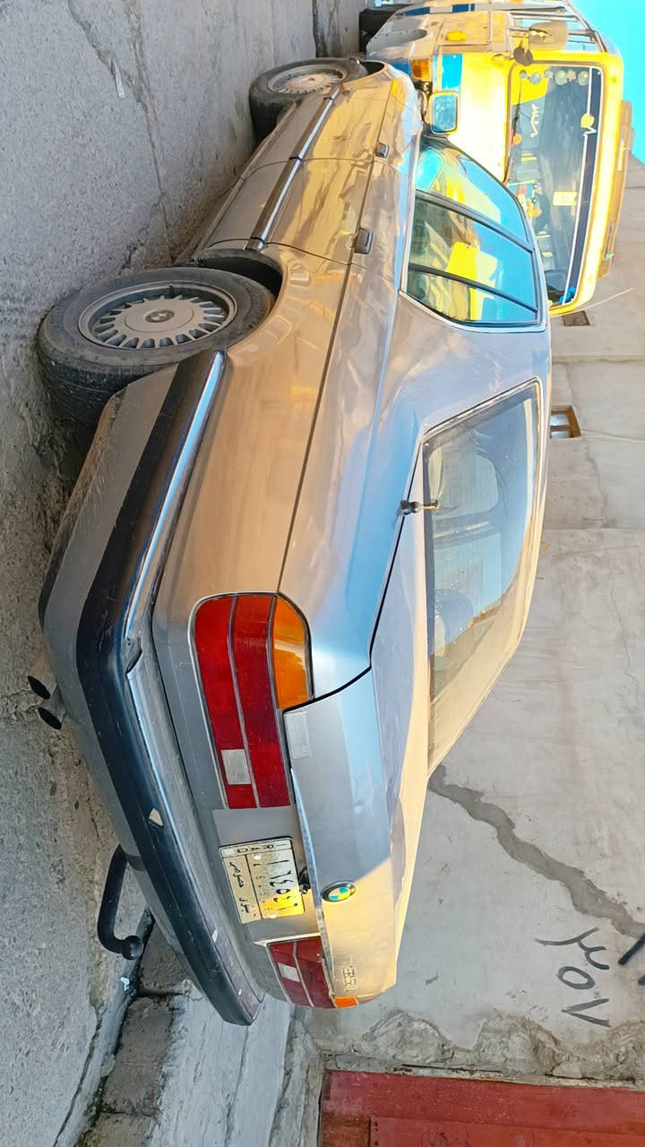 BMW 730i
BMW حجم 730
موديل 1991
رقم نينوى الماني 
محرك 6 سلندر گير اوتوماتيك 
محرك وكير شرط 
حدادية وصدر جديد
صبغ عام للجمالية بدون ضرر
مكانها الموصل الايمن 
***********
