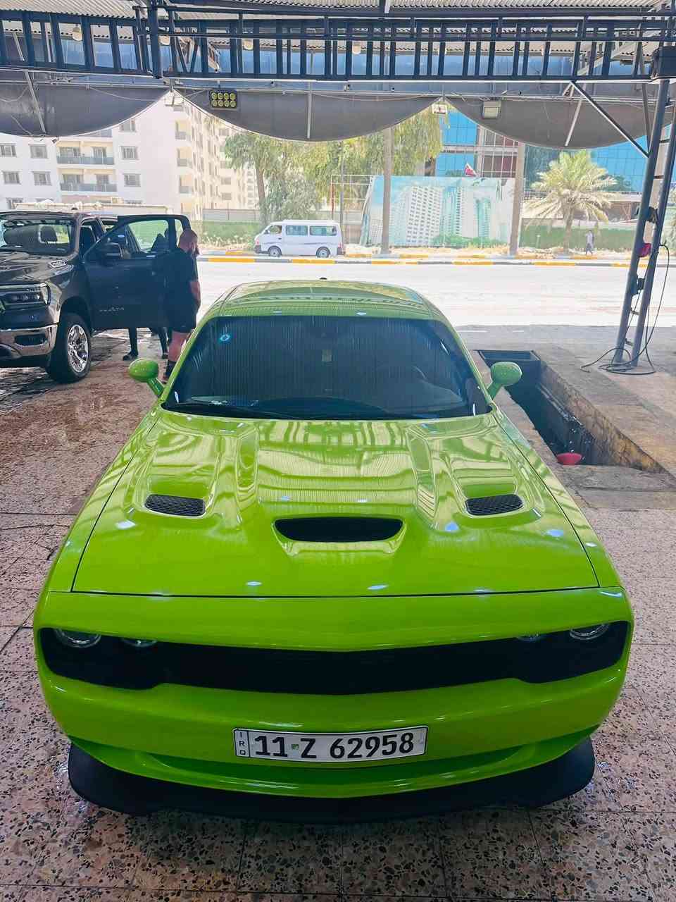 سلام عليكم للبيع او مراوس 

جالنجر 23 GT النداء الاخير 

ماشيه ١٦ الف ميل 

الحادث جاملغ بنيد بدون لغد شاصي 

مكفول باقي اجزاء سياره داخل خارج 

مواصفات GT 

دخول جديد ومرقم كامل 

عليهه شوته KN بلادي 

ودبلات SRT 

سعرها ٢٤٣ وبيهه مجال 

مكان السيارة الغدير ساحة ميسلون 

***********
