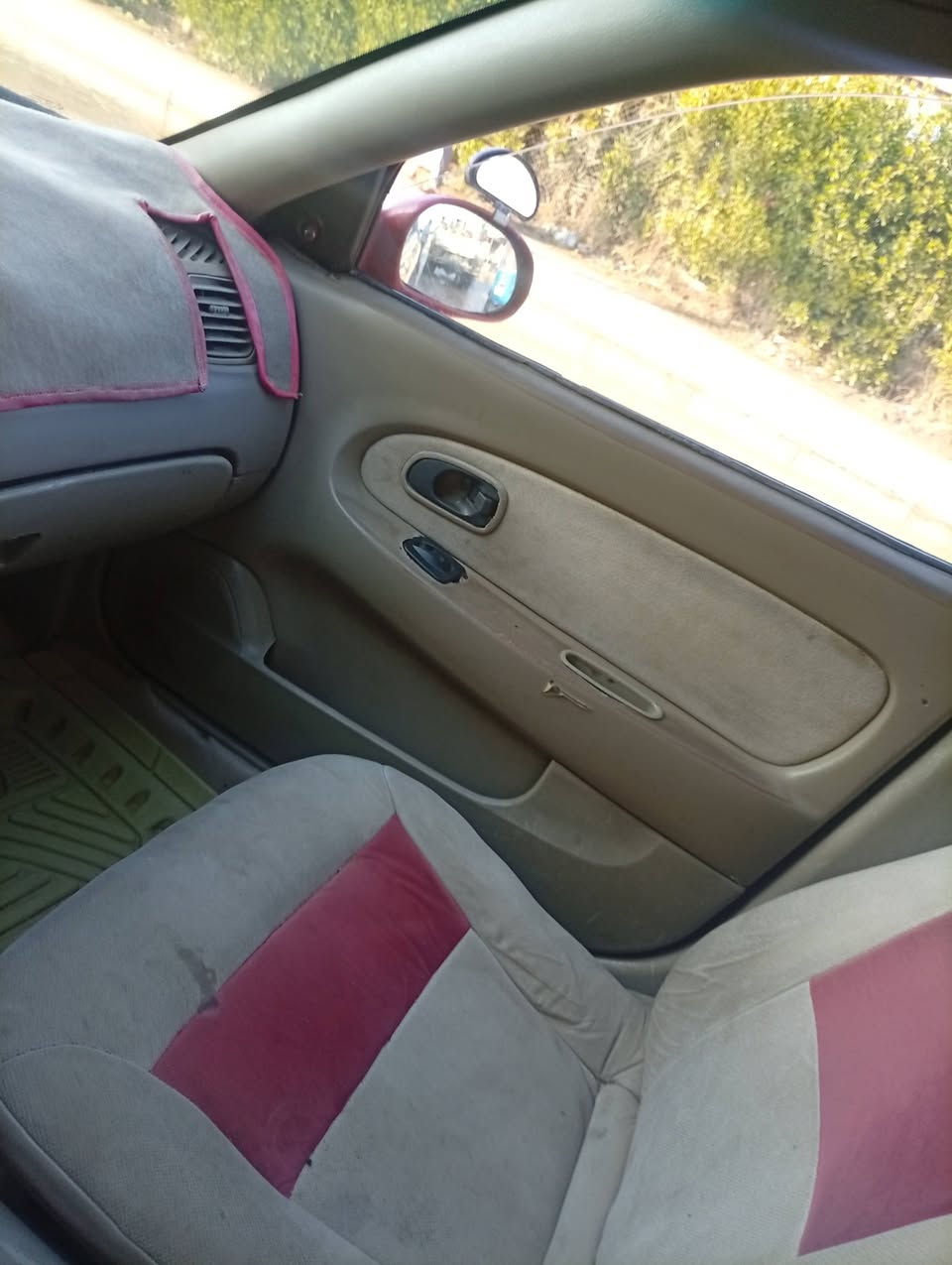 السلام عليكم 
سيفيا موديل 2000 رقم كربلاء دولي 
سنوية جديدة لل2029 تحويل مباشر 
محرك وكير جدد 
كير عادي
صدر جديد امامي خلفي 
كهربائيات شغالة 
شاشة 
سنتر لوك ريمونت 
ويل كب جديد 
تبريد نقص غاز فقط ..
راديها ب28 وبيها مجال بسيط ..

‏‪0783 079 8109‬‏
