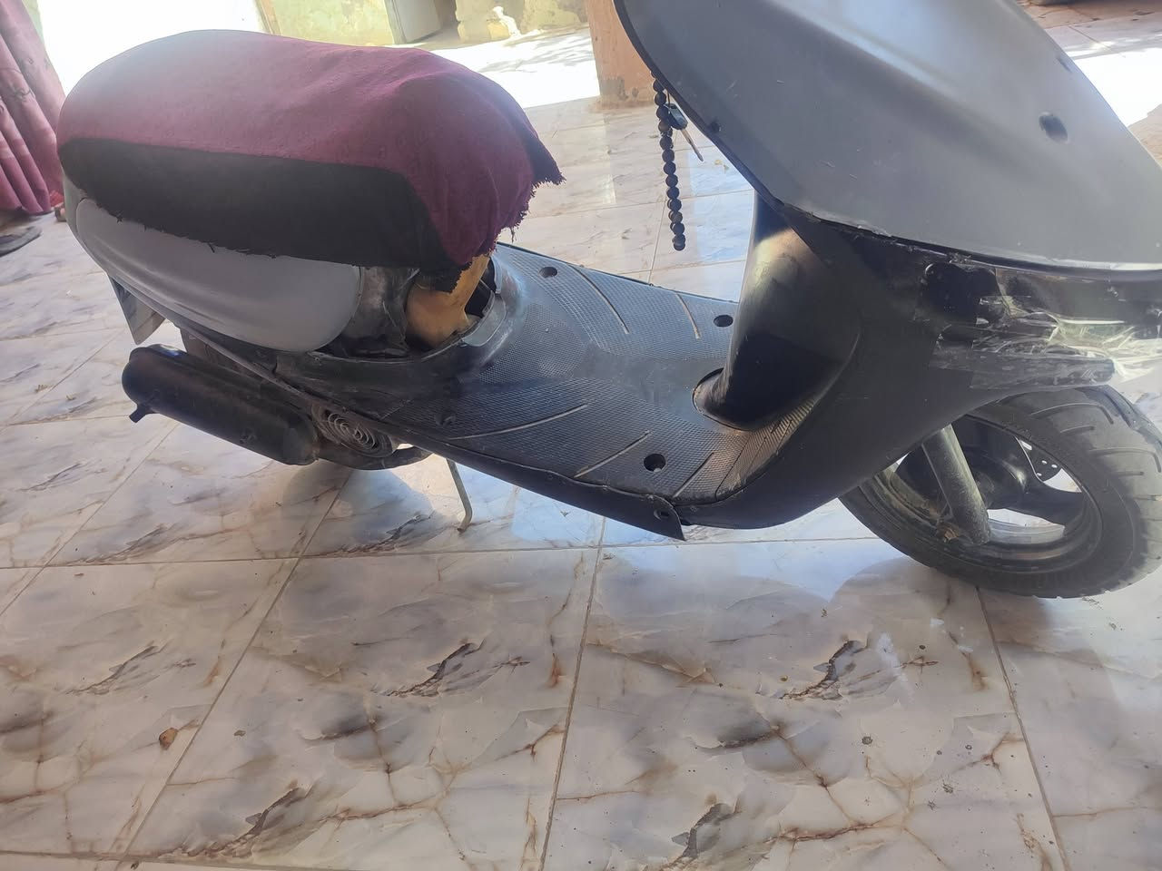 للبيع مرات تشتغل ومرات طنگر من الكابريته دراجه حلوة مال روحه رده بس كابريته عوزه  
سعر 125 وبيها مجال لليشتري


**إذا كنت صاحب هذا الإعلان وتريد حذفه لأي سبب، رجاءا أرسل رسالة إلى الدعم الفني**