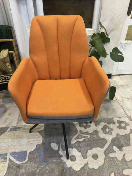 ادمن حبيبي ❤️
سلام عليكم الحاسبة واليوبي اس انباعن بقن ذني 
شاشة HP 21.5 inch 75hz FHD IPS Ultra Slim
ميز قياس 80 سم خشب HDF تركي
كرسي مريح جداً
الشاشة HP 75 الف
ميز ٥٠ الف
كرسي ٤٠ الف
مكاني بغداد الكرخ
*********** واتس اب
