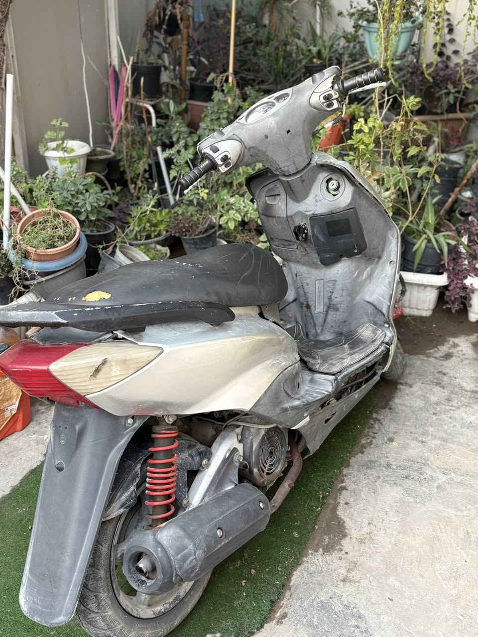 سلام عليكم سكنس نثيه 140 دراجه نضيفه سعر 450
الشعب 
***********
